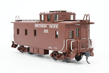 Load image into Gallery viewer, HO Brass CON CIL - Challenger Imports SP - Southern Pacific Riveted Steel Caboose Straight Side Cupola Class C-40-1 FP No. 1008
