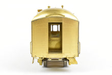 Load image into Gallery viewer, HO Brass Soho SP - Southern Pacific/T&amp;NO - Texas &amp; New Orleans 67&#39; Observation and Business Car
