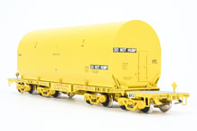 Load image into Gallery viewer, HO Brass CON OMI - Overland Models, Inc. UP - Union Pacific NASA Shuttle Solid Rocket Motor Rail Car Factory Painted No. 50011
