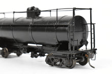 Load image into Gallery viewer, HO Brass NWSL - Northwest Short Line Various Roads 10,000 Gallon Logging Tank Car CP No Lettering
