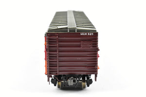 HO Brass Railway Classics MILW - Milwaukee Road 50' Passenger Express Boxcar Factory Painted 1948 Scheme #925