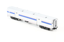 Load image into Gallery viewer, N Kato 156-0953 Amtrak Baggage Car No. 1221 Phase IV
