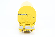 Load image into Gallery viewer, HO Brass CON OMI - Overland Models, Inc. UP - Union Pacific NASA Shuttle Solid Rocket Motor Rail Car Factory Painted No. 50011
