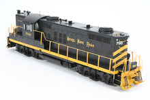 Load image into Gallery viewer, HO Athearn Genesis NKP - Nickel Plate Road EMD GP18 FP No. 700 w/ LED Lighting
