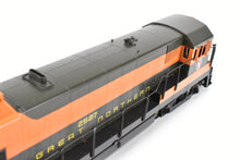 Load image into Gallery viewer, HO Brass Oriental Limited GN - Great Northern GE U28B 2800 HP FP No. 2527
