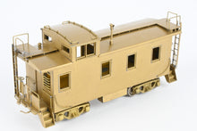 Load image into Gallery viewer, HO Brass Oriental Limited GN - Great Northern 25 Foot Caboose
