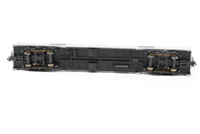 Load image into Gallery viewer, N Kato 156-0953 Amtrak Baggage Car No. 1221 Phase IV
