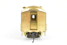 Load image into Gallery viewer, HO Brass Soho SP - Southern Pacific 79&#39; Harriman Diner Original or Hamburger Grill Car
