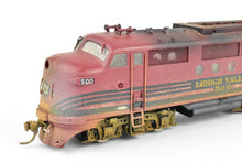 Load image into Gallery viewer, HO Brass Hallmark Models LV - Lehigh Valley EMD FT A/B Set CP w/Heavy Weathering
