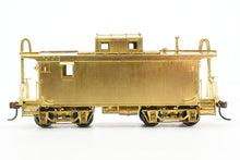 Load image into Gallery viewer, HO Brass OMI - Overland Models, Inc. B&amp;M - Boston &amp; Maine Wood Caboose #104647
