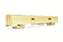 Load image into Gallery viewer, HO Brass Oriental Limited NP - Northern Pacific North Coast Limited Water Baggage Car #400 w/o Skirts

