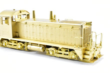 Load image into Gallery viewer, HO Brass Oriental Limited Various Roads EMD SW-9 1200 HP Switcher
