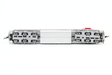 Load image into Gallery viewer, N Athearn 10703 ATSF - Santa Fe EMD SD75M No. 235
