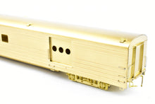 Load image into Gallery viewer, HO Brass The Palace Car Company MILW - Milwaukee Road Express-Chair #206/207 1942 Version
