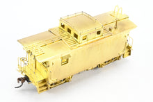 Load image into Gallery viewer, HO Brass OMI - Overland Models, Inc. B&amp;M - Boston &amp; Maine Wood Caboose #104647
