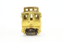 Load image into Gallery viewer, HO Brass OMI - Overland Models, Inc. B&amp;M - Boston &amp; Maine Wood Caboose #104647
