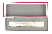 Load image into Gallery viewer, HO Brass The Palace Car Company MILW - Milwaukee Road Express-Chair #206/207 1942 Version
