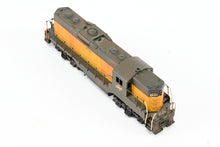 Load image into Gallery viewer, N Brass Hallmark Models C&amp;NW - Chicago &amp; North Western EMD GP-9 Standard Version with Removable Dynamic Brakes Custom Painted &amp; Weathered No. 4514
