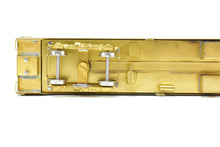 Load image into Gallery viewer, HO Brass Oriental Limited NP - Northern Pacific North Coast Limited Water Baggage Car #400 w/o Skirts
