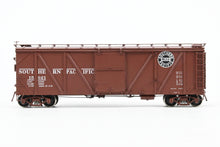 Load image into Gallery viewer, HO Brass CIL - Challenger Imports SP - Southern Pacific Class B-50-15 OB Wood Sheathed w/Murphy Roof FP #15021
