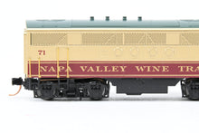 Load image into Gallery viewer, N Microtrains Line Napa Valley Wine Train 4-Pack w/Bonus FT Powered A-unit
