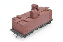 Load image into Gallery viewer, HO Brass W&amp;R Enterprises NP - Northern Pacific Fire Car No. 795, Custom Painted &amp; Unlettered
