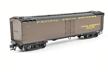 Load image into Gallery viewer, HO Brass WP Car Corp. PFE - Pacific Fruit Express Express Reefer Factory Painted No. 772
