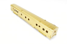 Load image into Gallery viewer, HO Brass Oriental Limited NP - Northern Pacific North Coast Limited Mail-Dorm #425 w/o Skirts
