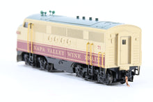 Load image into Gallery viewer, N Microtrains Line Napa Valley Wine Train 4-Pack w/Bonus FT Powered A-unit
