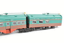 Load image into Gallery viewer, HO Plastic ConCor CNS&amp;M - North Shore Line &quot;Electroliner&quot; 4-Car Set
