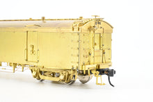 Load image into Gallery viewer, HO Brass OMI - Overland Models, Inc. B&amp;M - Boston &amp; Maine Steel 53' 4 Door Wood Milk Car
