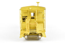 Load image into Gallery viewer, HO Brass OMI - Overland Models, Inc. D&amp;H - Delaware &amp; Hudson Bay Window Caboose #35816 (Ex. C 371-380)
