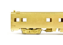 Load image into Gallery viewer, HO Brass Oriental Limited NP - Northern Pacific North Coast Limited #450 Lunch-Counter Lounge
