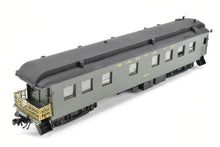 Load image into Gallery viewer, HO Brass Hallmark Models ATSF - Santa Fe Superintendents Business Car #400 Custom Painted
