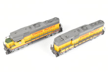 Load image into Gallery viewer, HO Brass Oriental Limited UP - Union Pacific EMD GP30/GP30B 2250HP Each &quot;B&quot; Unit W/Steam Generator FP

