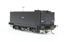 Load image into Gallery viewer, HO Brass W&amp;R Enterprises NP - Northern Pacific Auxiliary Tender with Low Water Hatch Factory Painted No. 902
