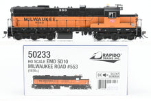 Load image into Gallery viewer, HO Rapido Trains, Inc. Milw - Milwaukee Road EMD SD10 FP #553 1974+ Era DC/Silent Version
