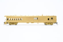 Load image into Gallery viewer, HO Brass NPP - Nickel Plate Products MILW - Milwaukee Road "Hiawatha" Branchline Baggage/RPO Coach
