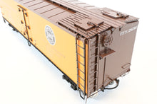 Load image into Gallery viewer, Gauge 1 - 1:32nd Scale Brass PSC - Precision Scale Co. PFE - Pacific Fruit Express 40' Wood Refrigerator R-30-12 Factory Painted No. 28290
