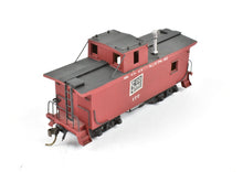 Load image into Gallery viewer, HO Brass NPP - Nickel Plate Products Soo Line Caboose Custom Painted
