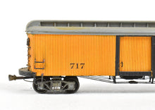 Load image into Gallery viewer, HO La Belle Woodworking ITS - Illinois Terminal System Freight/Baggage Trailer Built and Painted #717
