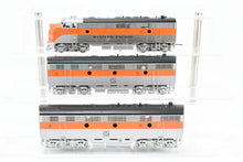 Load image into Gallery viewer, HO Brass Oriental Limited WP - Western Pacific EMD FP7A/F7B/F7B FP Zephyr Passenger Scheme
