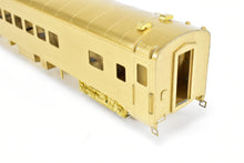Load image into Gallery viewer, HO Brass Oriental Limited NP - Northern Pacific North Coast Limited 56-Seat Coach #500 w/o Skirts
