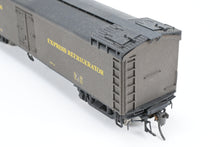 Load image into Gallery viewer, HO Brass WP Car Corp. PFE - Pacific Fruit Express Express Reefer 1950s Version Factory Painted No. 745
