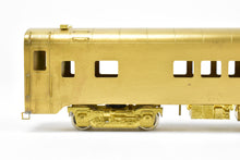 Load image into Gallery viewer, HO Brass Oriental Limited NP - Northern Pacific North Coast Limited 56-Seat Coach #500 w/o Skirts
