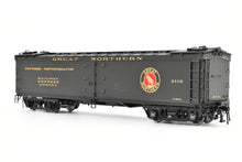 Load image into Gallery viewer, HO Brass Shoreham Shops GN - Great Northern 50 Foot Express Reefer FP #2116
