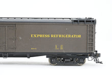 Load image into Gallery viewer, HO Brass WP Car Corp. PFE - Pacific Fruit Express Express Reefer 1950s Version Factory Painted No. 745
