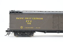 Load image into Gallery viewer, HO Brass WP Car Corp. PFE - Pacific Fruit Express Express Reefer 1950s Version Factory Painted No. 745
