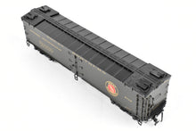 Load image into Gallery viewer, HO Brass Shoreham Shops GN - Great Northern 50 Foot Express Reefer FP #2116
