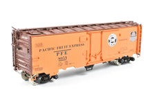 Load image into Gallery viewer, HO Brass CIL - Challenger Imports PFE - Pacific Fruit Express R-40-26 Refrigerator Car FP #8054
